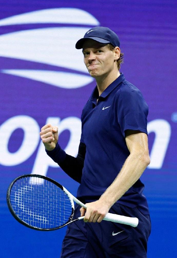 爱游戏平台下载-单赛季四大满贯全部跻身决赛，辛纳成为公开赛年代第四人